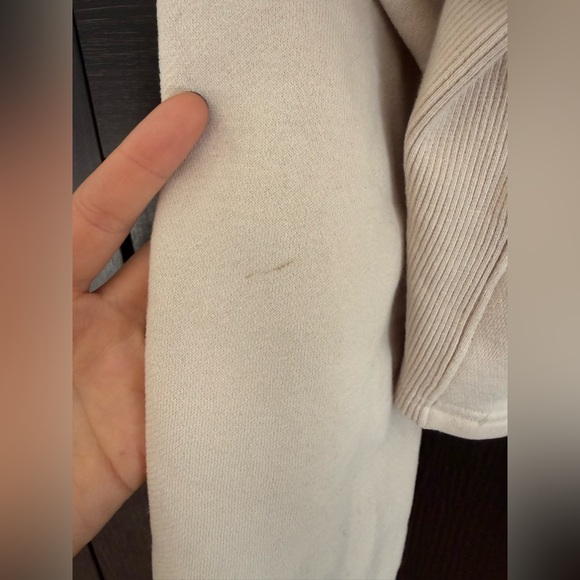 Vuori - Restore Crop Crew in Dune - Picture 4 of 6